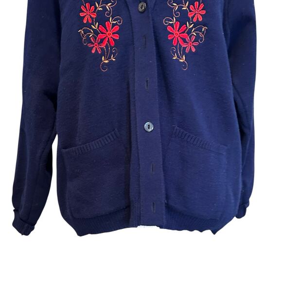 Vintage Pitlochry Navy Blue Cardigan Sweater Women Sz Medium Floral Embroidered - Picture 9 of 16